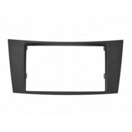 Mercedes E-class (W211) YE-BE 001